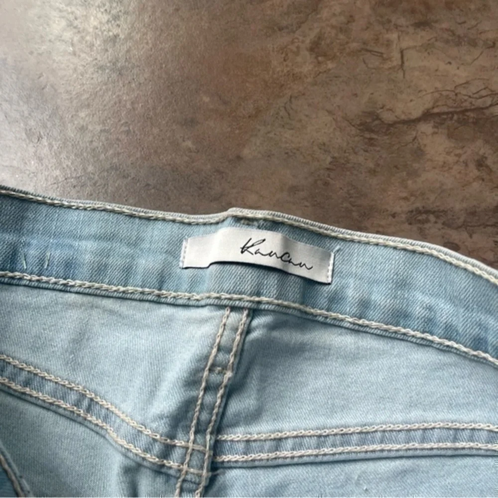 KanCan light wash